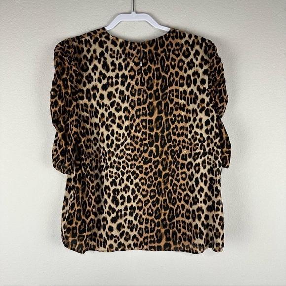 H&M Brown Tan Cheetah Print Short Ruched Sleeves Top Size Medium - Picture 3 of 7